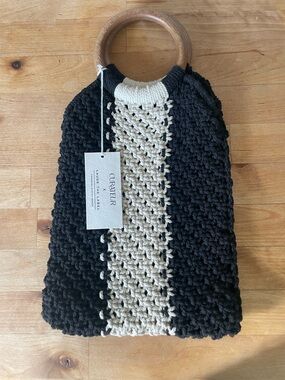 Curateur x Lauder The Label Black & Cream Macrame Tote with Wooden Handles
